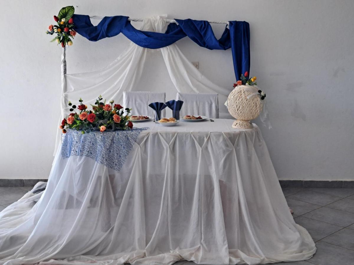 Aux 2 Metis Hotel โตเลียรา ภายนอก รูปภาพ