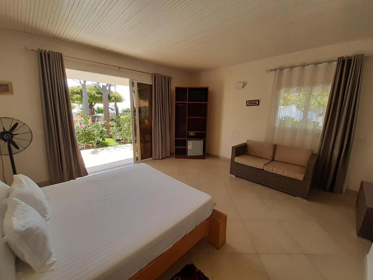 Aux 2 Metis Hotel โตเลียรา ภายนอก รูปภาพ